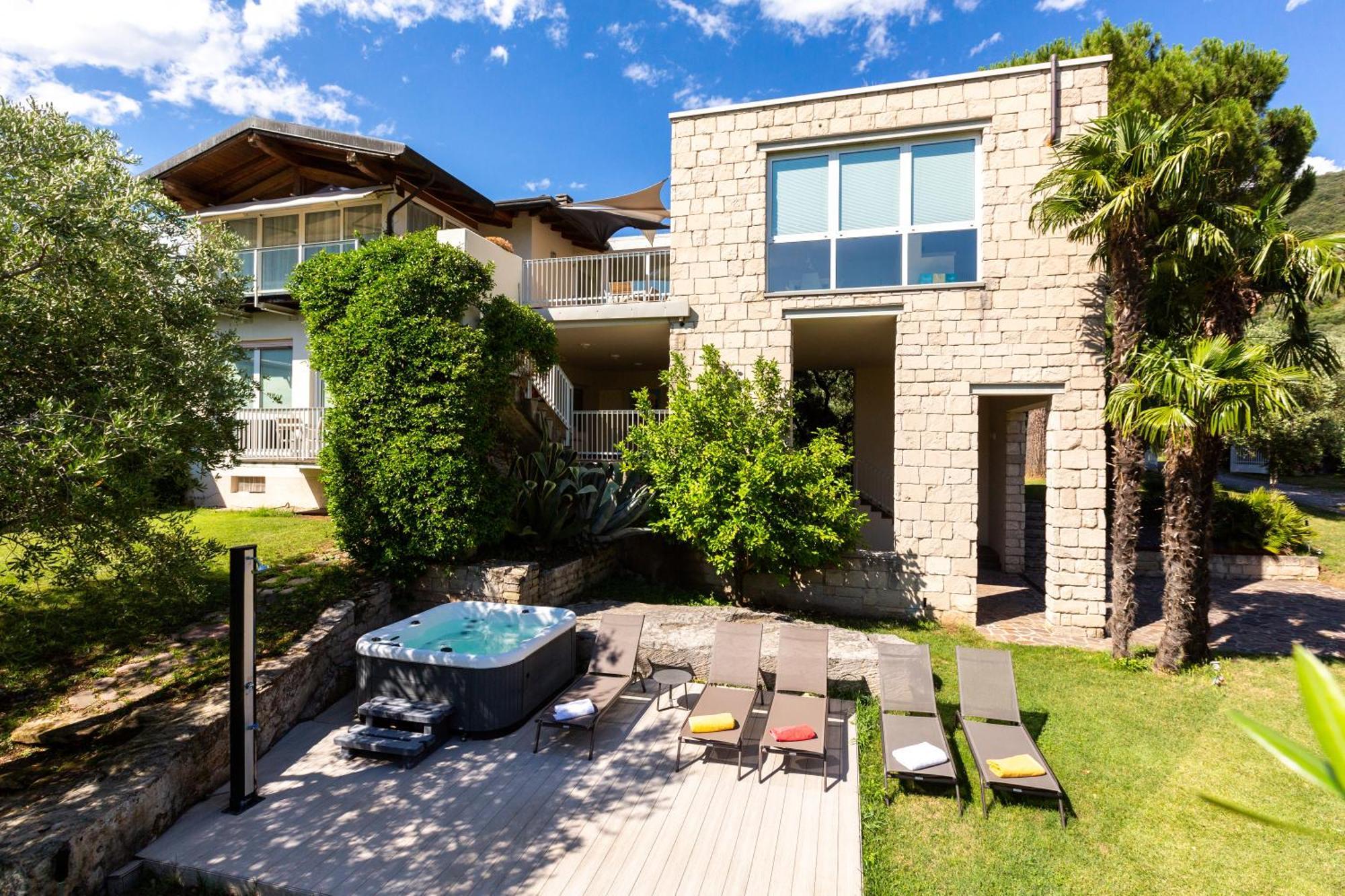 Lake House La Gemma ريفا ديل غاردا المظهر الخارجي الصورة